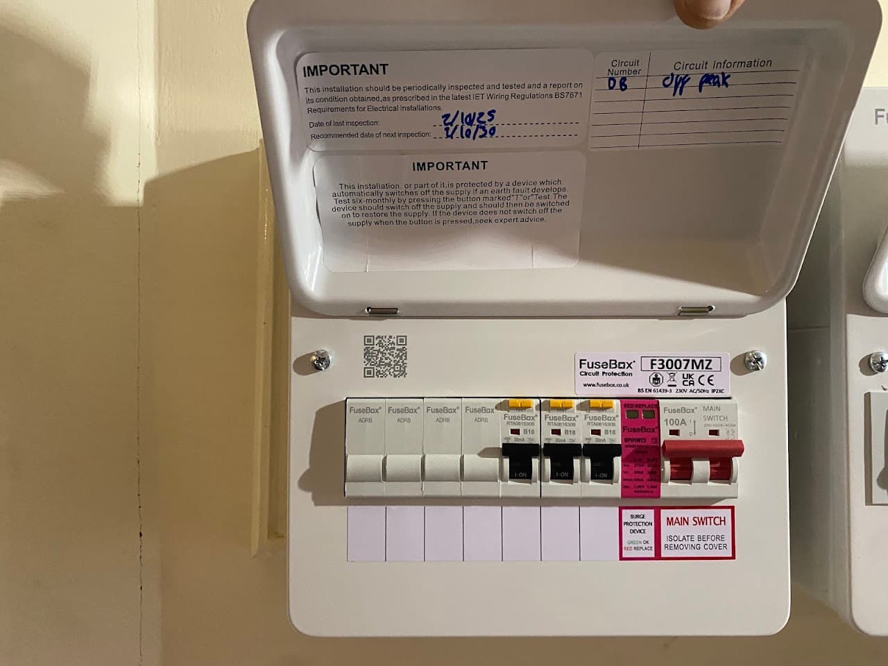 New consumer unit with surge protection, tested and labelled